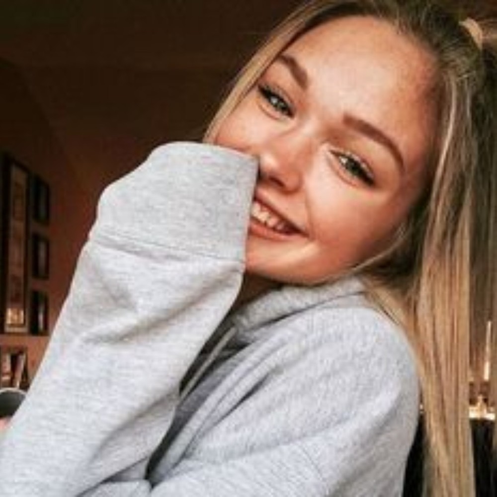 Meet your Posher, Helen